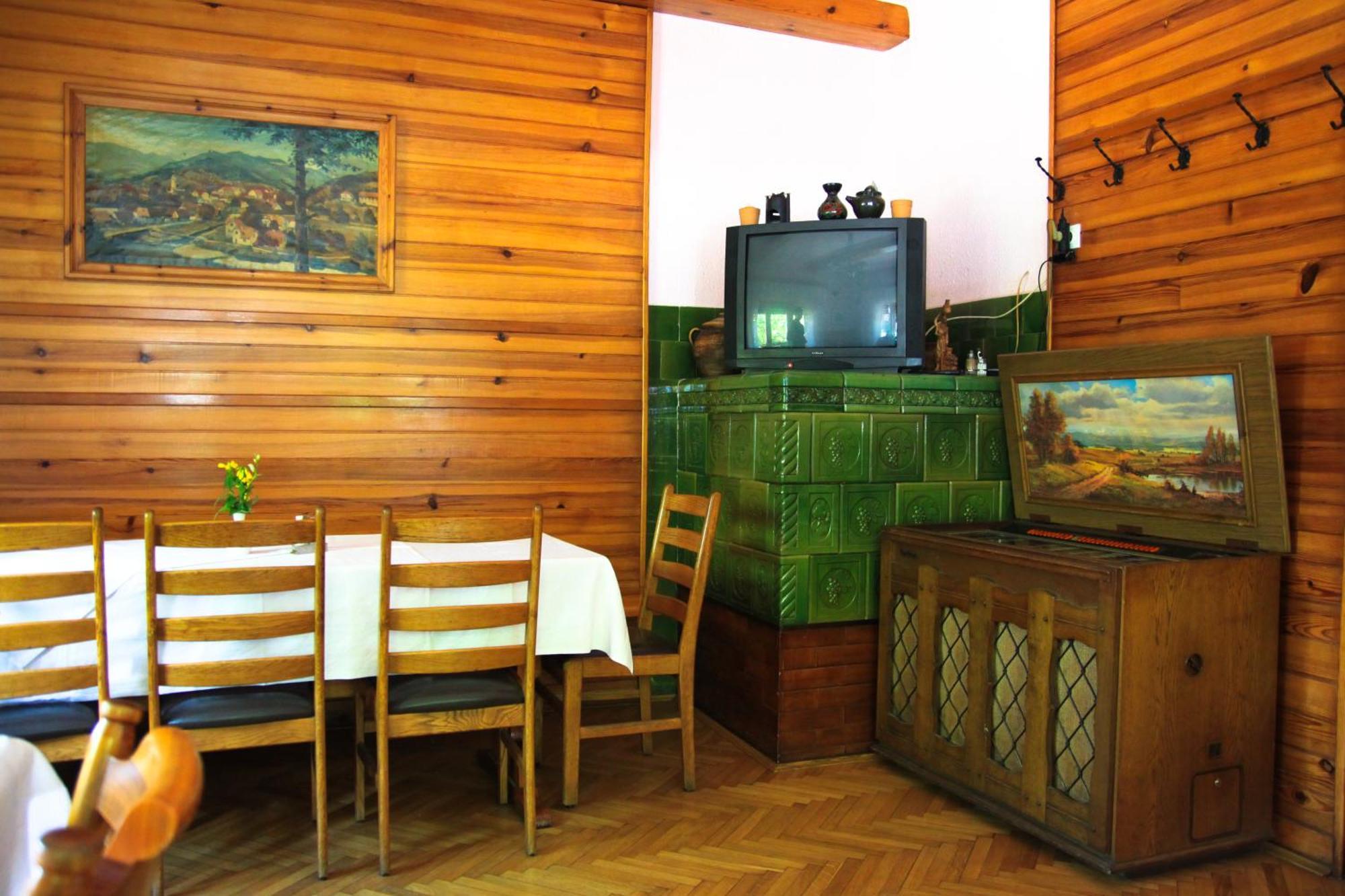 Rooms Pevc & Hostel Ljubno Ob Savinji Exterior photo