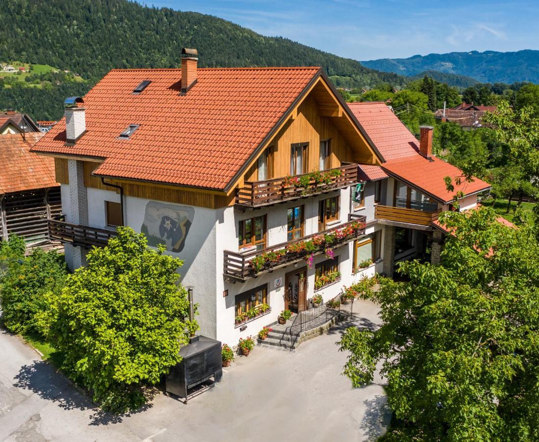 Rooms Pevc & Hostel Ljubno Ob Savinji Exterior photo